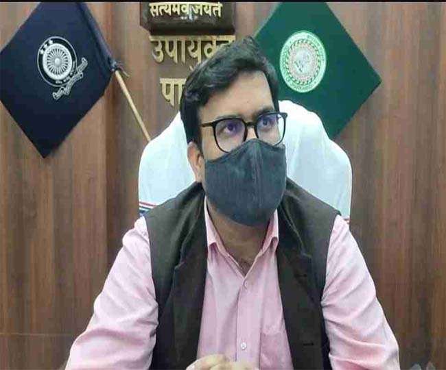 डीसी पाकुड़ के नाम से डुप्लीकेट फेसबुक आइडी बनाकर मांगी 50 हजार की मदद