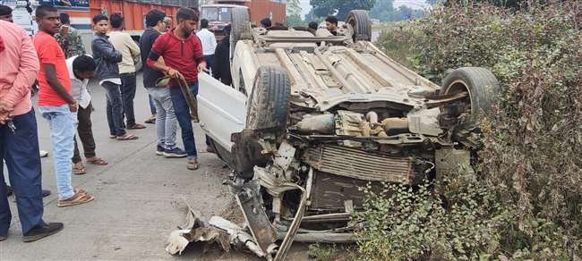 सड़क दुर्घटना में विधायक दिनेश मरांडी की बहन और बहनोई घायल