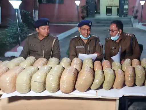 रांची पुलिस ने 86 किलों गांजे की एक खेप को रांची-टाटा रोड से किया जब्त