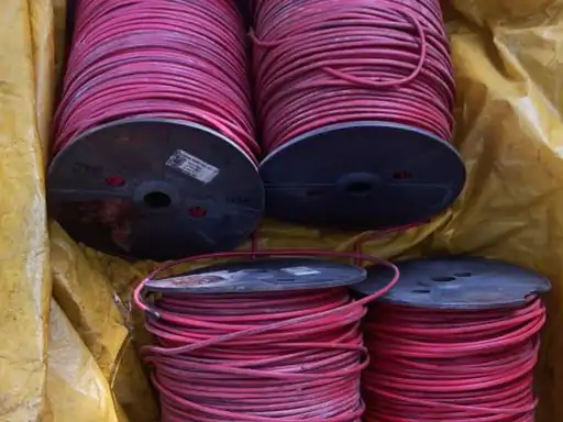 लोहरदगा में नक्सलियों की ओर से छिपाकर रखी गई विस्फोटक सामग्री बरामद