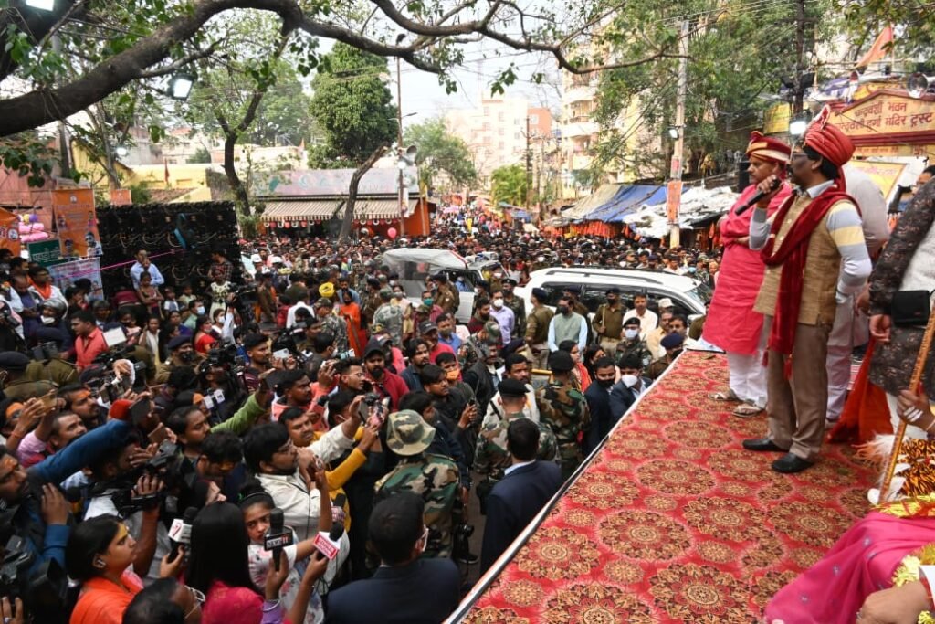 मुख्यमंत्री हेमन्त सोरेन महाशिवरात्रि के अवसर पर रांची स्थित पहाड़ी मंदिर परिसर में आयोजित शिव बारात कार्यक्रम में हुए शामिल