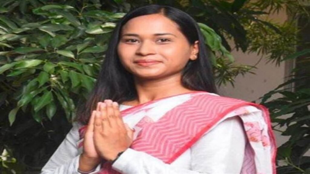 पूर्व मंत्री बंधु तिर्की की बेटी शिल्पी नेहा तिर्की 2जून को करेंगी नामांकन