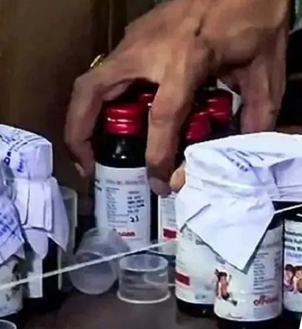 Codeine Cough Syrup Case: जांच की आंच UP से झारखंड तक, करोड़ों का हिसाब मांगा