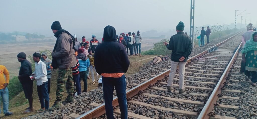 giridih news, pachemba thana, railway track dead body, jharkhand crime news, giridih breaking news, train accident news, prakash das death, giridih police, jharkhand news today