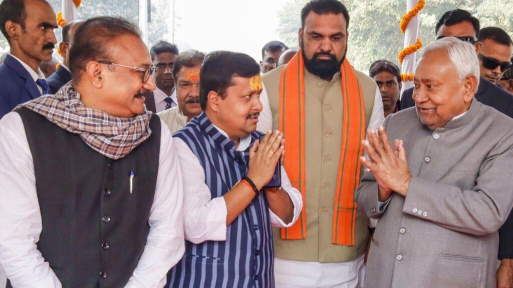 कैबिनेट की बैठक के बाद कल इस्तीफा देंगे नीतीश, परसों नए CM की शपथ