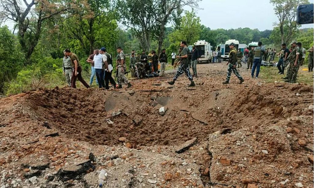 सारंडा में फिर हुआ IED ब्लास्ट, एका जवान घायल, एयरलिफ्ट कर लाया गया रांची